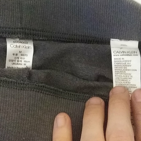 Calvin Klein sweatpants - Picture 2 of 2